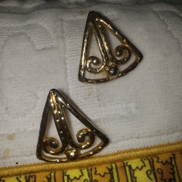 Earring triangle golden Vintage - Picture 4 of 9